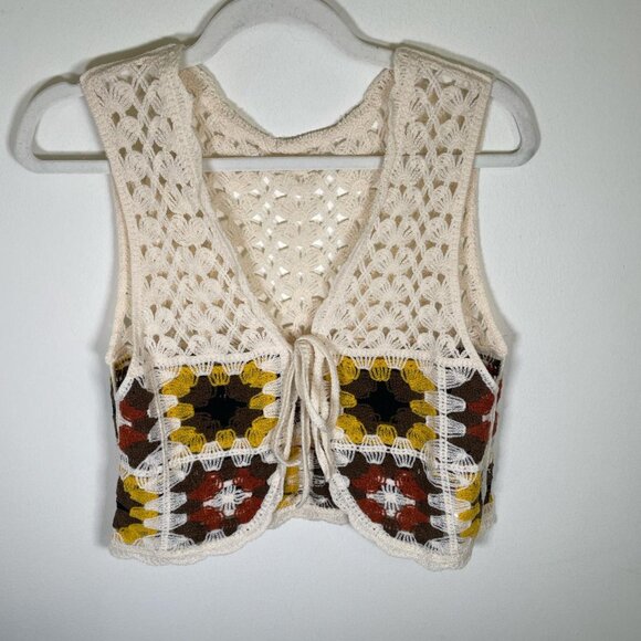 SHEIN Dazy Ivory Crochet Floral Tie Front Vest - Picture 1 of 2